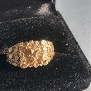 Gold ring